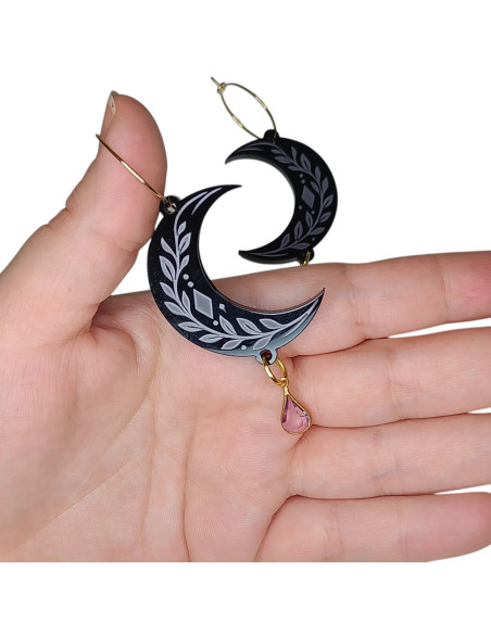 Pendientes Luna Creciente con Gema – Estilo Gótico